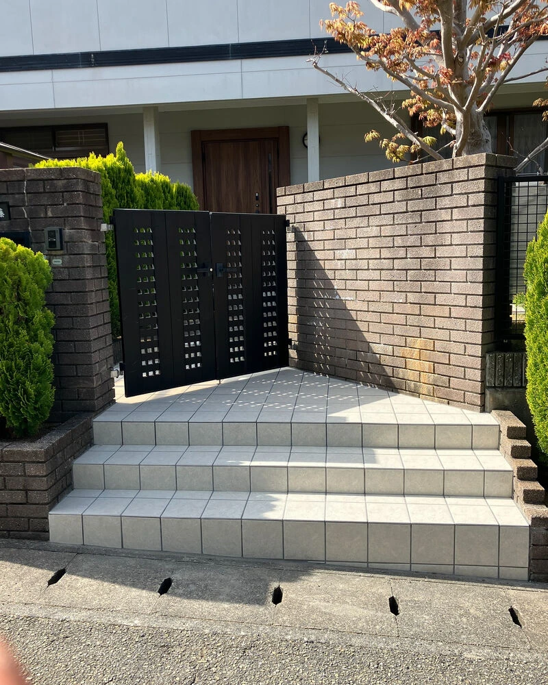玄関タイル補修
